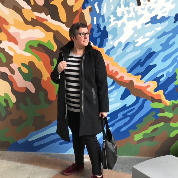 Meet your Posher, Jo - Picture 1 of 1